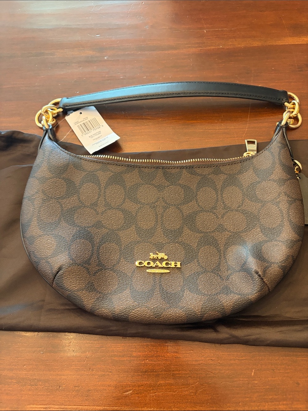 Coach Payton NWT  Crescent Shoulder Bag with Gold Hardware